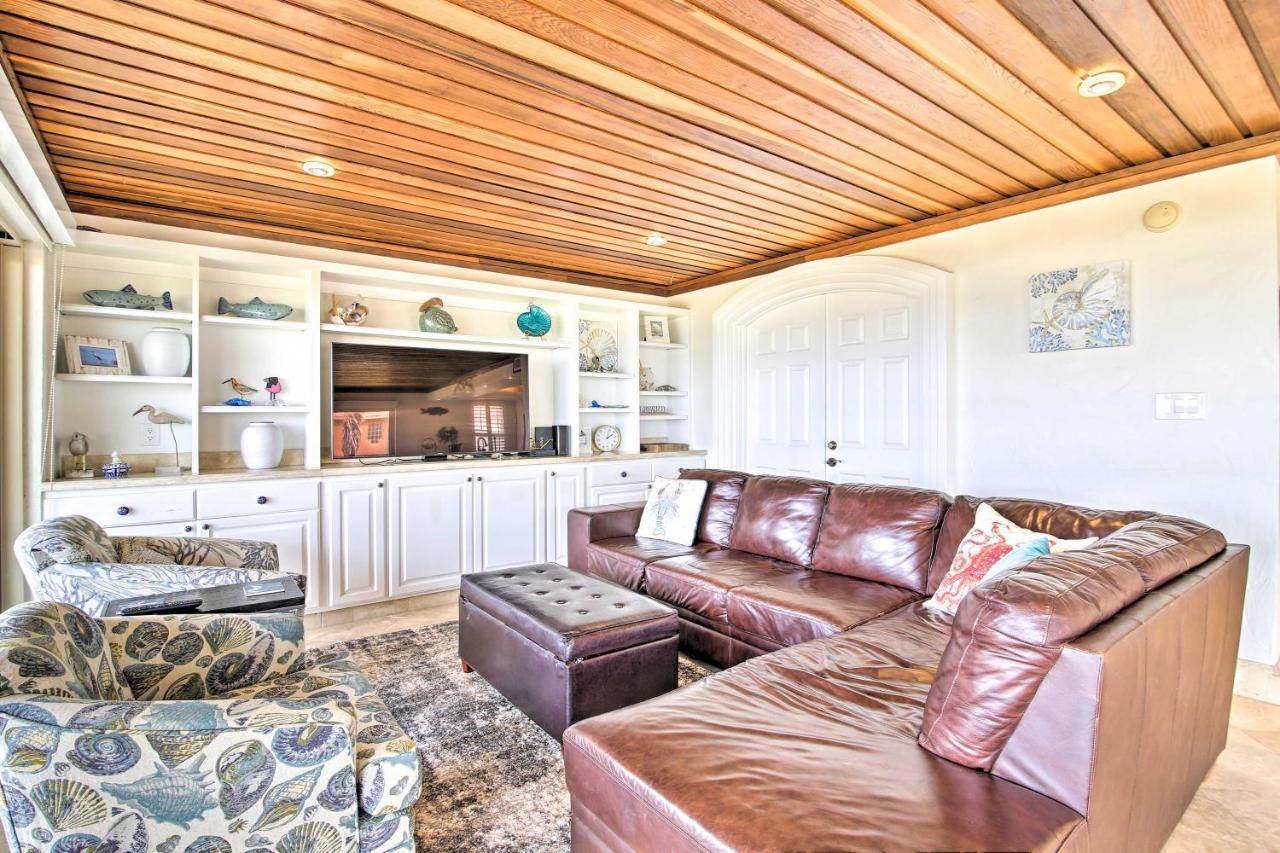 Modern Beachfront Condo With Pool And Beach Access! South Padre Island Exterior photo